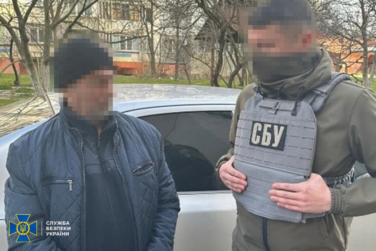 СБУ затримала у Херсоні ексохоронця російської катівні, який намагався втекти за кордон – УКРАЇНСЬКИЙ ПІВДЕНЬ