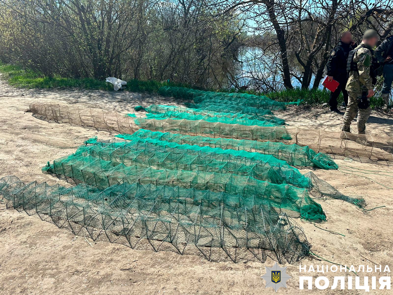 На Херсонщині працівники водної поліції затримали чоловіків, які завдали збитків