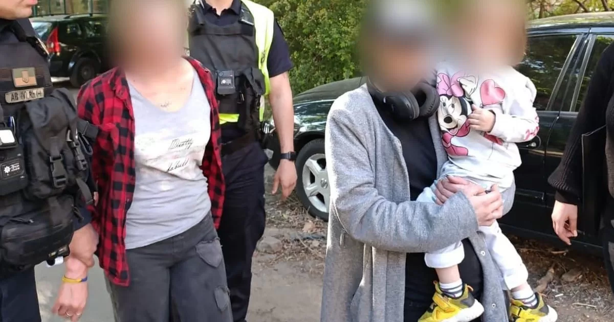 Знущання у прямому етері: в Одесі вилучили дитину із сімʼї :: Інтент :: Регіональна мережа якісної журналістики