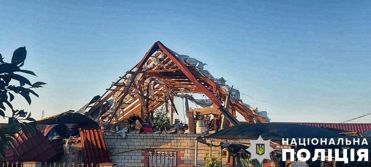 Минулої доби через обстріли росіян на Херсонщині три людини дістали поранення