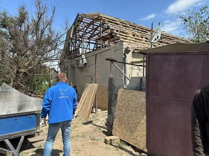 Гуманітарна місія “Проліска” надала допомогу постраждалим від обстрілів на Херсонщині