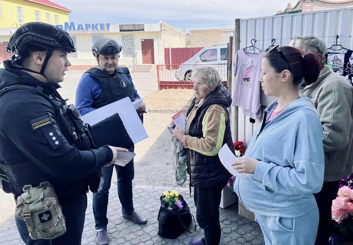 Рятувальники кожного дня проводять інформаційно-роз’яснювальну роботу з населенням.  

Сьогодні в с.