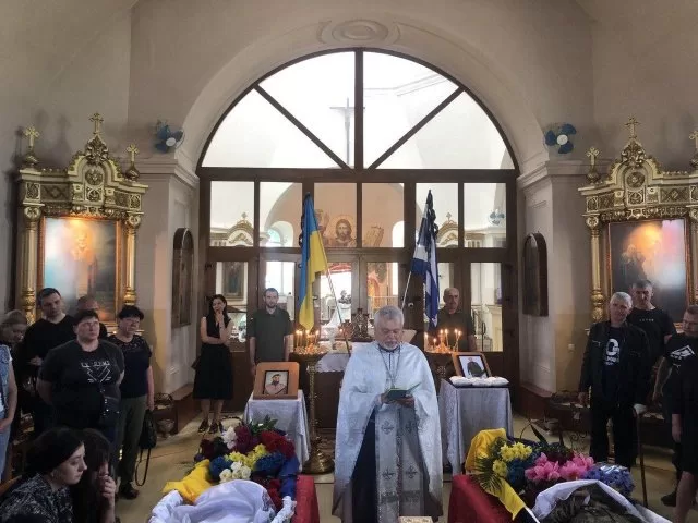 У Херсоні попрощались із двома захисниками України