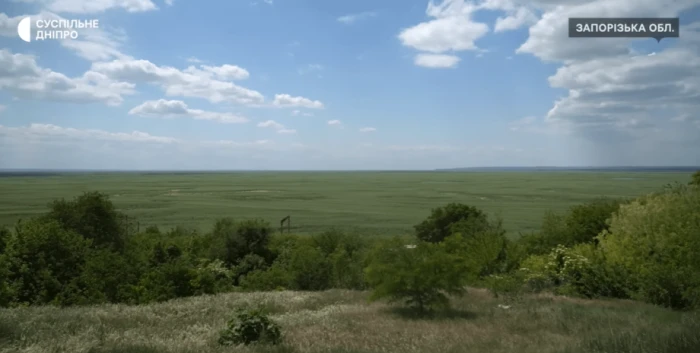 Місце, де було Каховське водосховище, рік після підриву