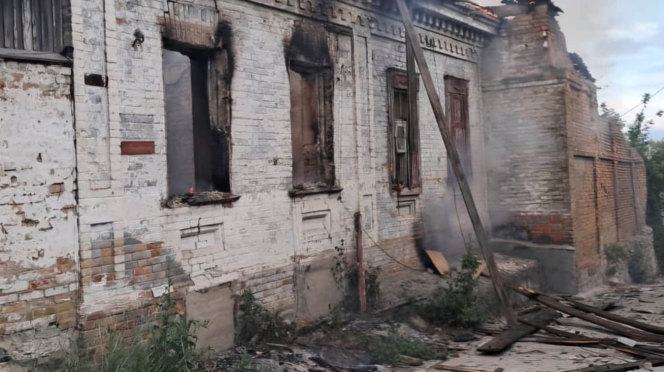 Росія пошкодила газопроводи біля Херсону та у Нікополі