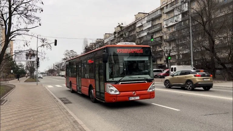 На доставку італійських автобусів для Херсонщини витратили менше, ніж очікували