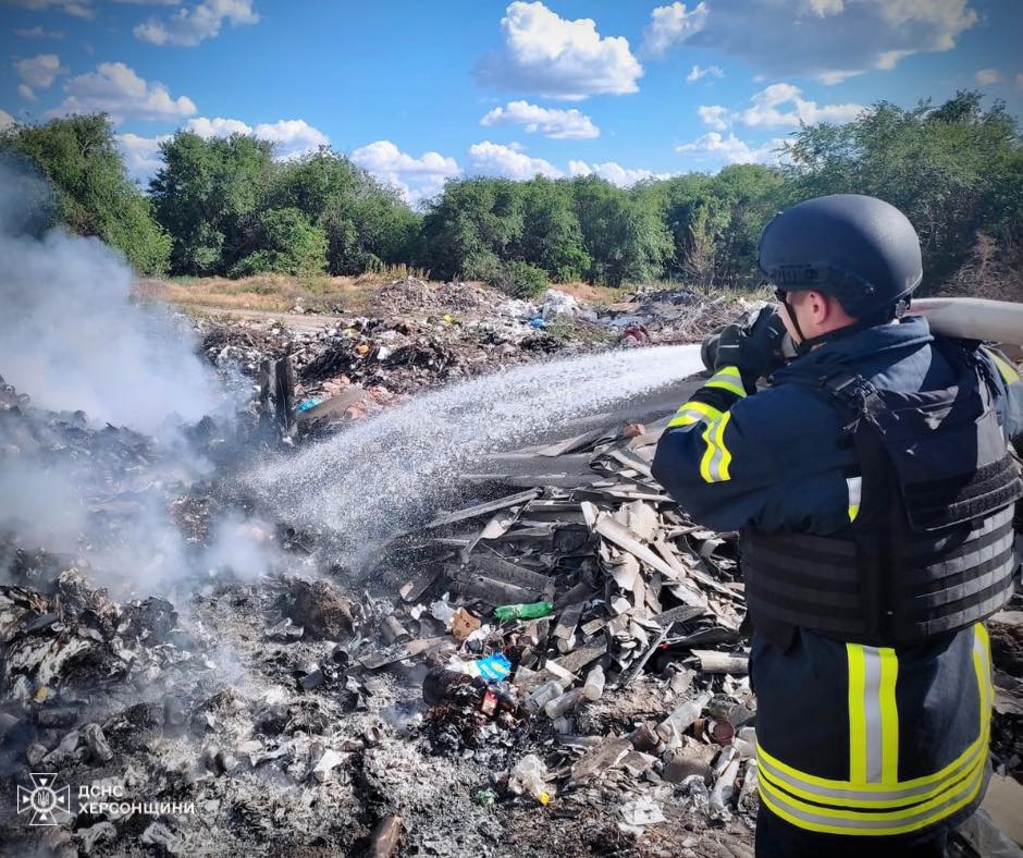 Протягом минулої доби рятувальники Херсонщини ліквідували чотири пожежі на відкритих територіях