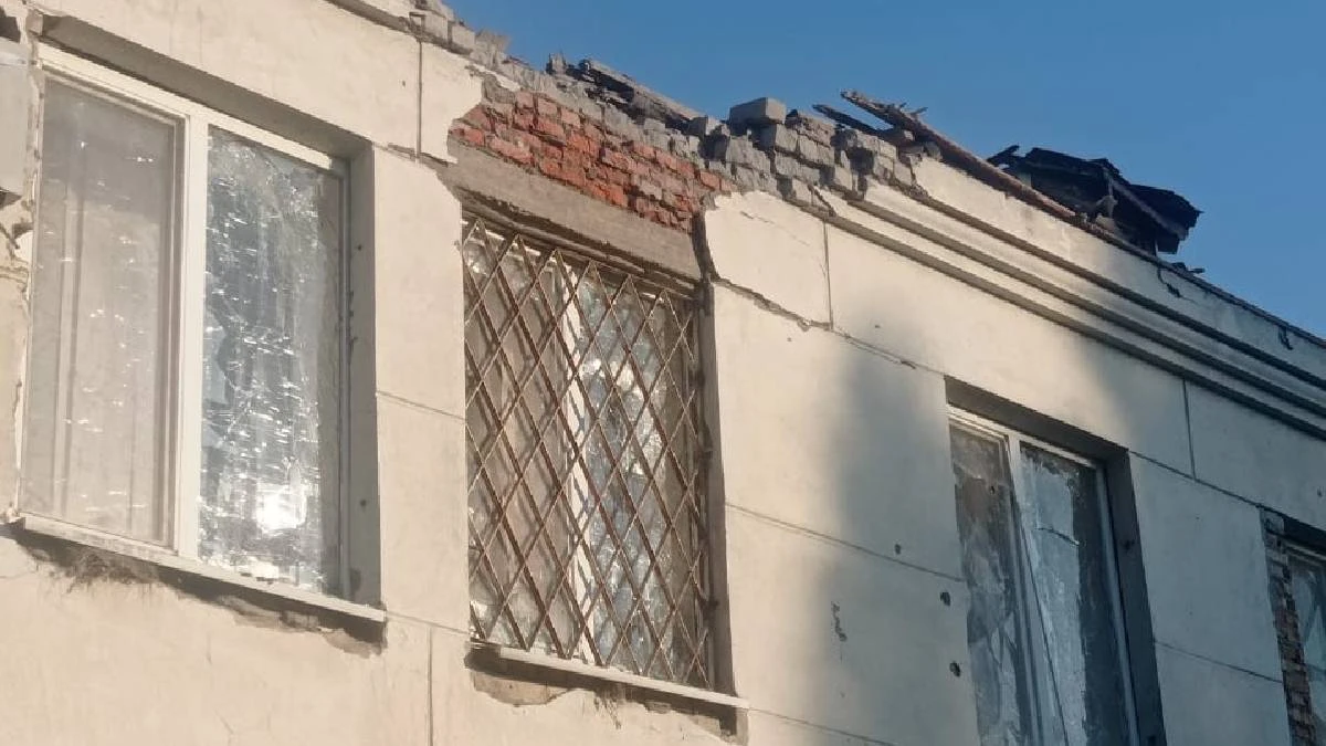 Поліція зафіксувала руйнування будинків і газопроводів після обстрілів збройних сил Росії в Херсонській області