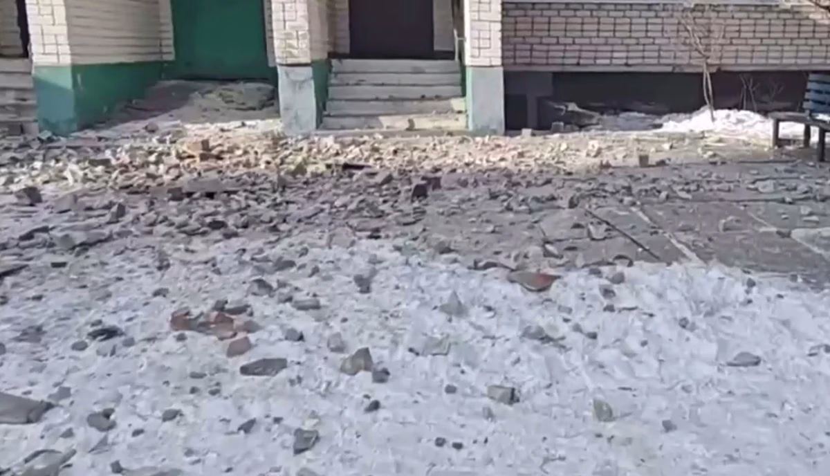 У Херсоні безпілотник з Росії вчиняєattack на житловий комплекс